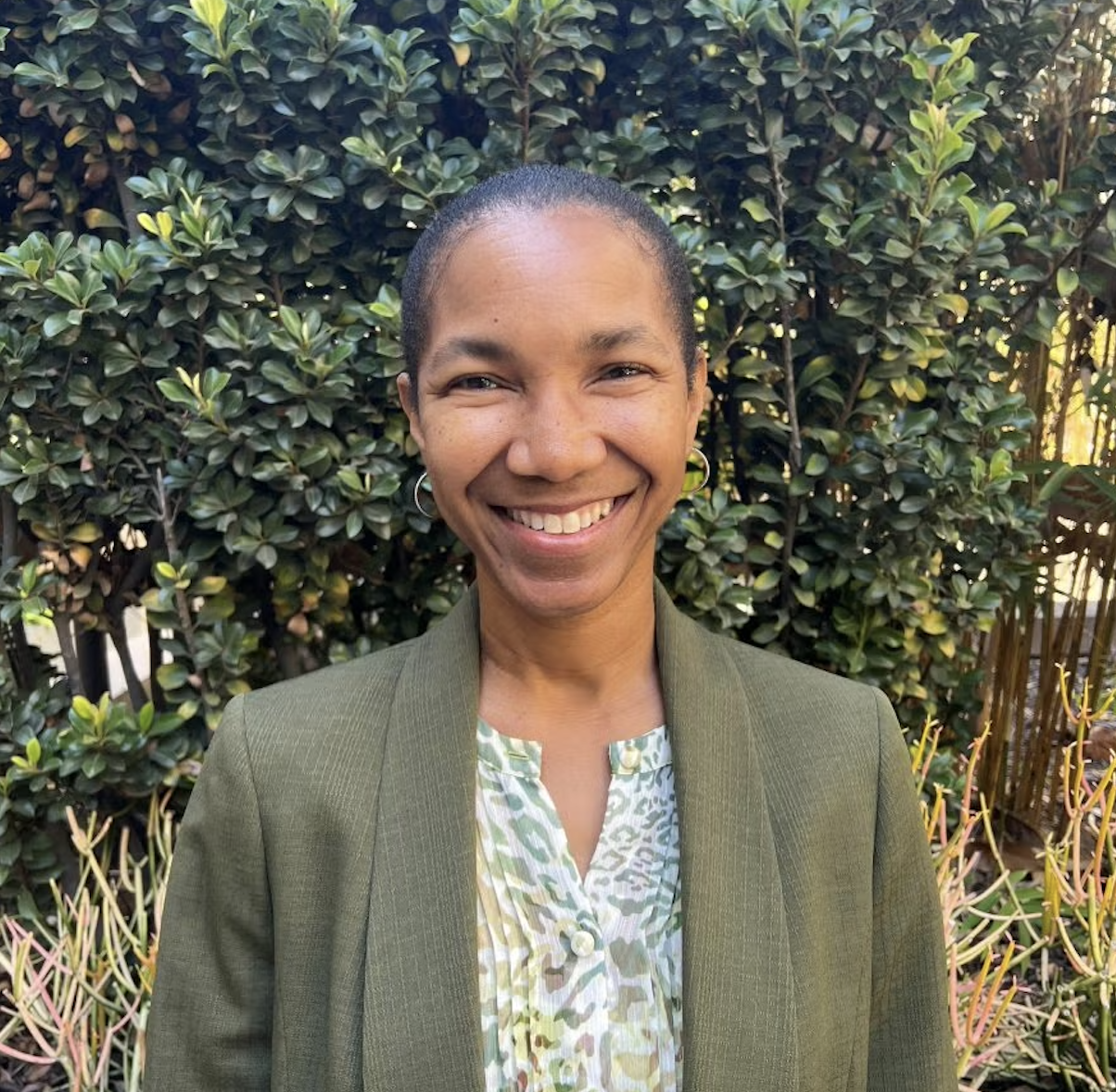 Linda Clowers Headshot