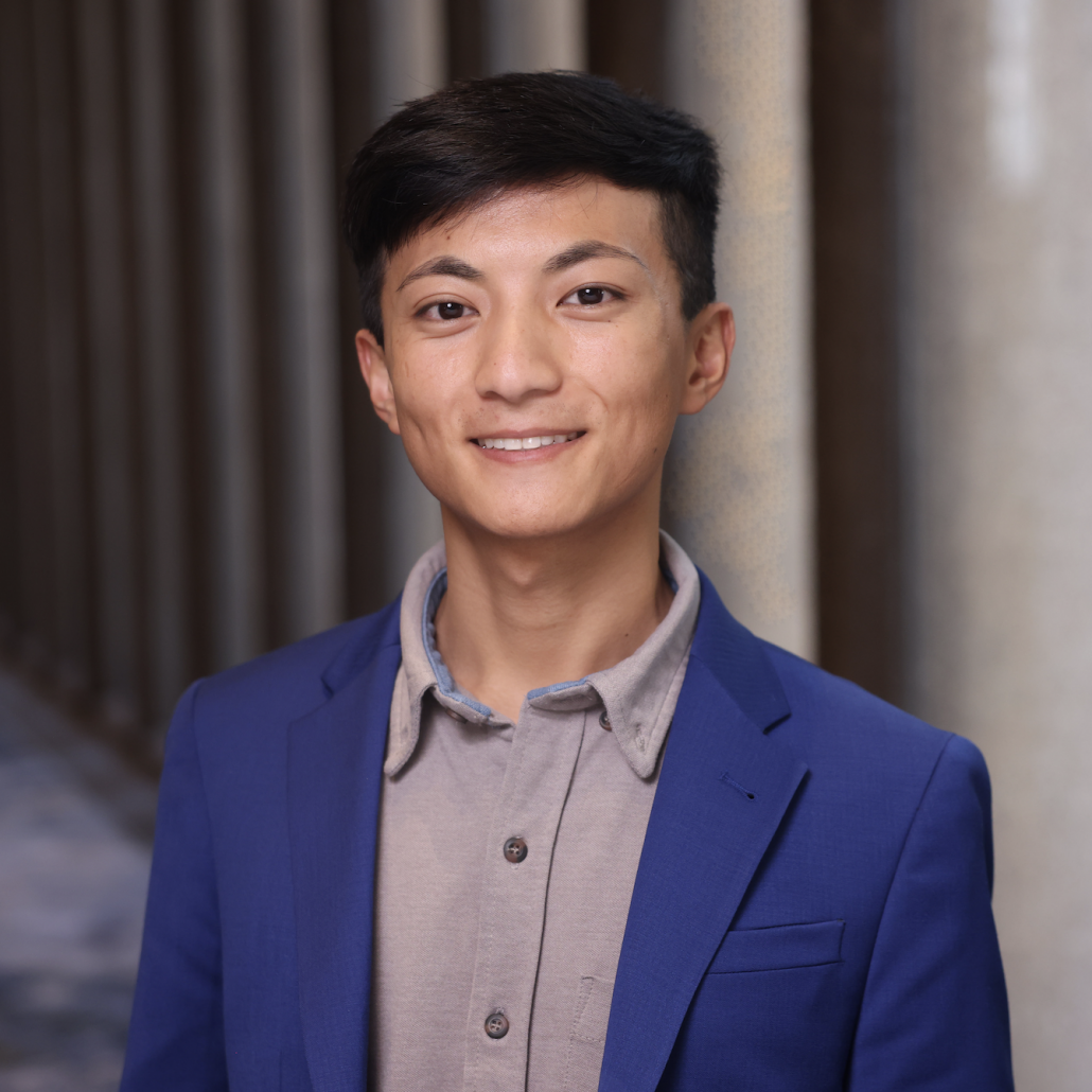 Johnnie Yang headshot